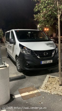  Nissan NV300 2.0 tdci 120cv 9 asientos L1H1 de 2020 con 113.000 Km por 25.999 EUR. en Cadiz 