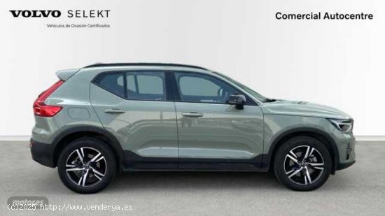 Volvo XC40 Plus, B3 mild hybrid, Gasolina, Dark de 2023 con 24.889 Km por 38.900 EUR. en Barcelona