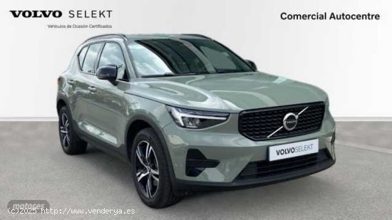 Volvo XC40 Plus, B3 mild hybrid, Gasolina, Dark de 2023 con 24.889 Km por 38.900 EUR. en Barcelona