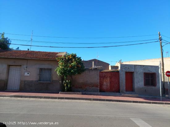 Casa con solar en Beniajan - MURCIA