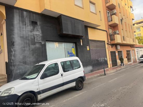 Garaje en Monóvar, calle ALC SATURNINO CERDA, Nº 1 - ALICANTE