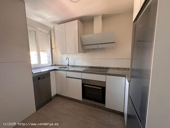 APARTAMENTO EN ALQUILER SIN MUEBLES EN RONDA NORTE - BADAJOZ