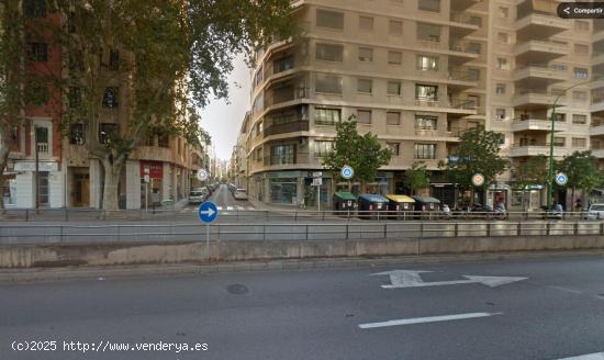 Cochera amplia en Calle Pere Martell, Palma - BALEARES