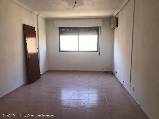 Piso 2ª Planta a la venta en Barrio del Progreso San Benito - MURCIA