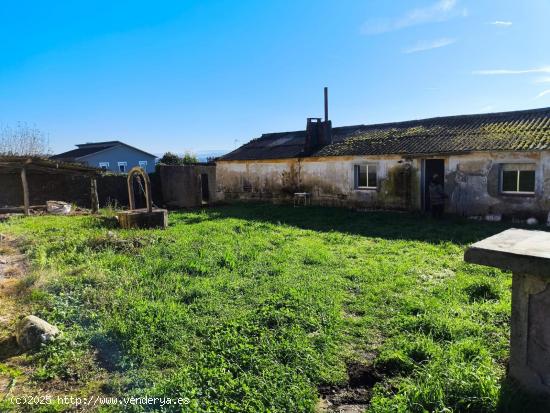 Casa con terreno para rehabilitar en Outeiro, Cela de Cambre - A CORUÑA