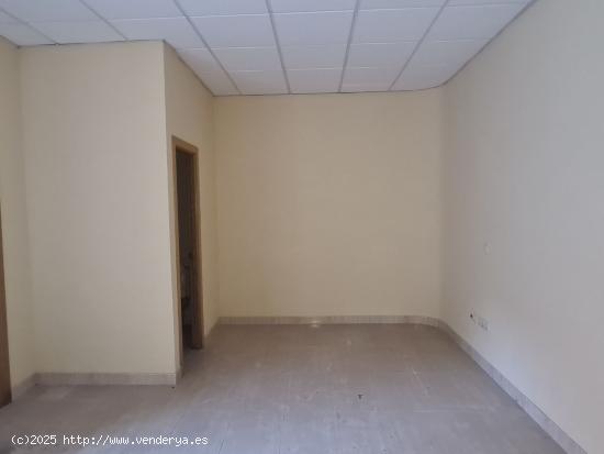 ALG622 - LOCAL COMERCIAL DE 47M2 EN RONDA DEL CALVARI DE ALGEMESÍ - VALENCIA