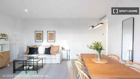 Moderno y amplio apartamento frente al Canal Marítimo - BARCELONA