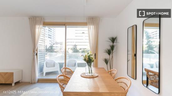 Apartamento moderno frente al Canal Marítimo - BARCELONA