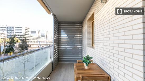 Apartamento moderno frente al Canal Marítimo - BARCELONA