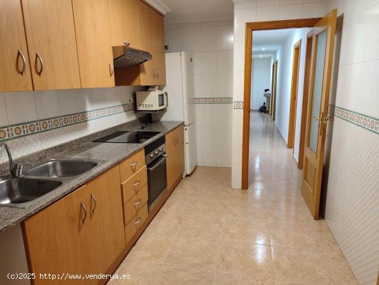 VIVIENDA DE 3 DORMITORIOS EN ZONA SUP 2 - ALBACETE