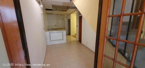 SE VENDE CASA MUY ECONOMICA EN LA VALL D'UIXO EN BARRIO SAN VICENTE - CASTELLON