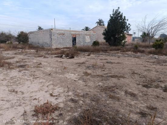  CASA CON TERRENO EN ELCHE AGUA DE RIEGO - ALICANTE 