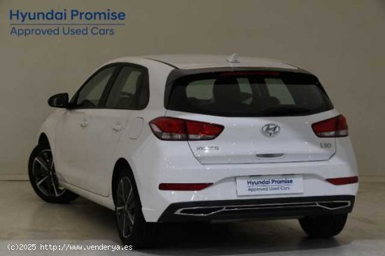 Hyundai i30 ( 1.5 DPI Klass SLX 110 )  - Lliçà De Vall