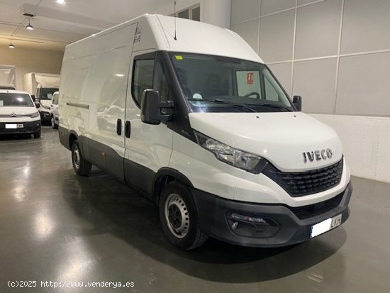 Iveco Daily Furgón 35S14 V 3520L H2 12.0 140cv - GARANTIA MECANICA - Barcelona