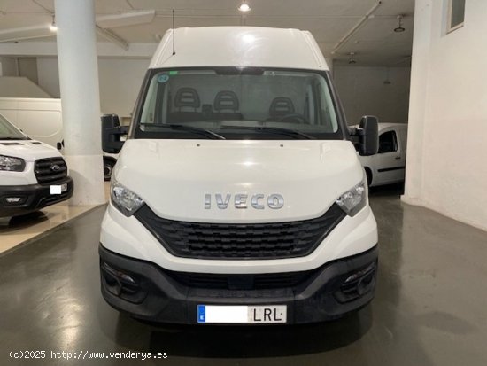 Iveco Daily Furgón 35S16 V 3520L H2 12.0 160cv - GARANTIA MECANICA - Barcelona