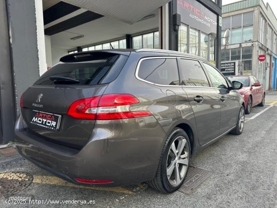 Peugeot 308 SW Allure BlueHDi 130 S&S EAT8 de 2014 con 144.000 Km por 9.950 EUR. en Navarra