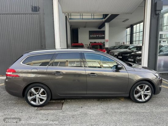 Peugeot 308 SW Allure BlueHDi 130 S&S EAT8 de 2014 con 144.000 Km por 9.950 EUR. en Navarra