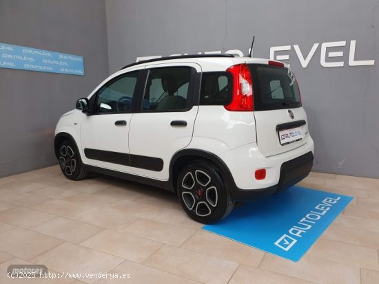 Fiat Panda City Life Hibrid 1.0 Gse 70cv de 2022 con 56.300 Km por 11.490 EUR. en Valencia