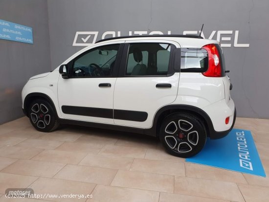 Fiat Panda City Life Hibrid 1.0 Gse 70cv de 2022 con 56.300 Km por 11.490 EUR. en Valencia