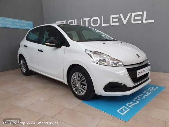  Peugeot 208 Acces 1.6 BlueHDI 75cv 5p de 2017 con 71.000 Km por 9.990 EUR. en Valencia 