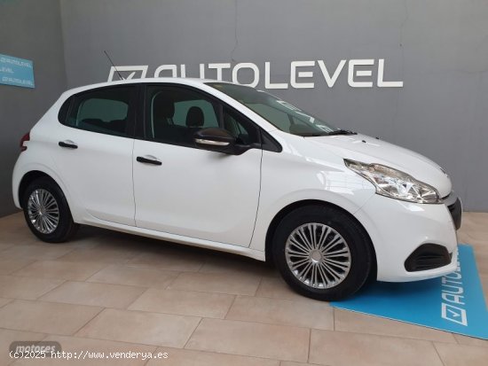 Peugeot 208 Acces 1.6 BlueHDI 75cv 5p de 2017 con 71.000 Km por 9.990 EUR. en Valencia