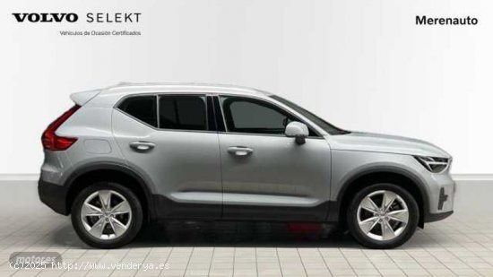 Volvo XC40 2.0 B3 CORE AUTO 163 CV de 2023 con 14.822 Km por 36.900 EUR. en A Coruna