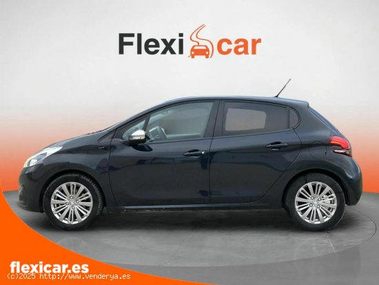 Peugeot 208 5P Signature 1.2L PureTech 60KW (82CV) - Valdepeñas