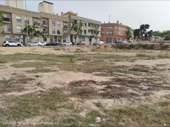 SE VENDE PARCELA DE SUELO URBANO SIN EDIFICAR EN AVENIDA DE LA LIBERTAD EN NOVELDA. - ALICANTE