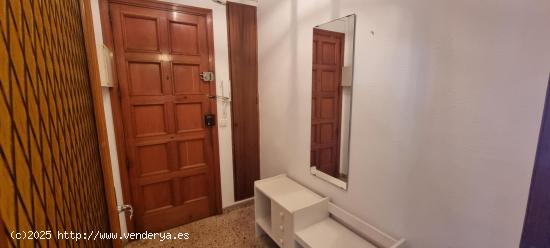 Piso CON TERRAZA en zona BONS AIRES - BALEARES