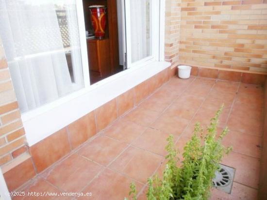 Piso en MACONDO  - Residencial con Piscina en Cáceres Capital - CACERES