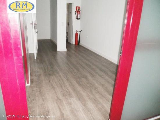 Venta de Oficina en pleno Canovas , Av. España Centro - Cruz de los Caidos - CACERES