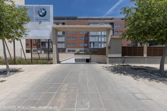 Plaza de garaje en urbanización privada pts - GRANADA