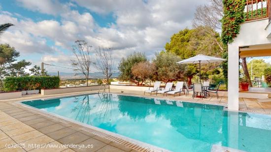 Chalet con gran anexo y piscina en Sa Cabaneta - BALEARES