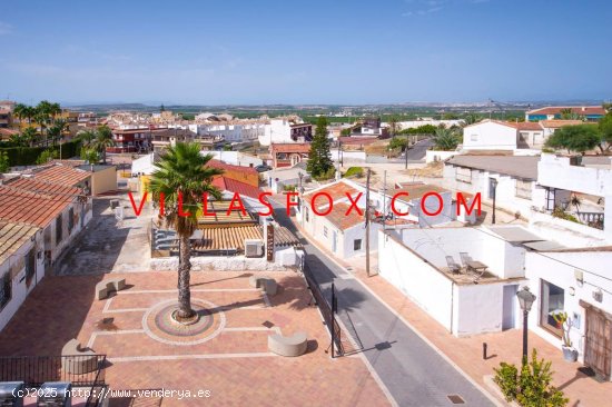 Villa en venta en San Miguel de Salinas (Alicante)