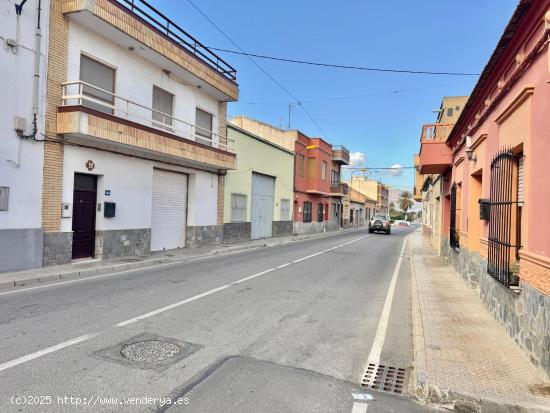  ESTUPENDA CASA EN HURCHILLO (A TAN SOLO 2 MIN DE ORIHUELA)  PARA VIVIR CON AMPLIA TERRAZA ¡VISITELA 