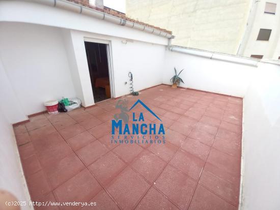 REF:Y062. INMOBILIARIA LA MANCHA VENDE ESPECTÁCULAR DÚPLEX EN BARRIO INDUSTRIA - ALBACETE