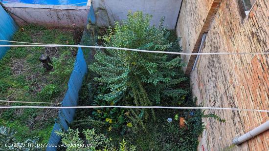  Casa de pueblo plurifamiliar para reformar en el centro de Navarcles - BARCELONA 