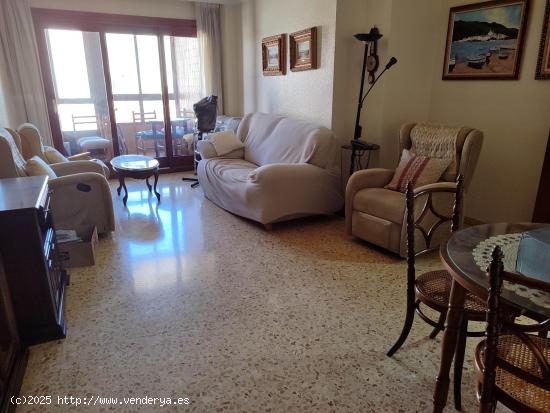 VIVIENDA SEMIREFORMADA MUY CENTRICA Y CON GARAJE - ALBACETE