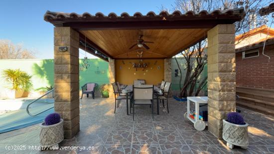 INMOBILIAIRA ARBETETA VENDE MAGNIFICO CHALET EN LA CELADA, GUADALAJARA - GUADALAJARA