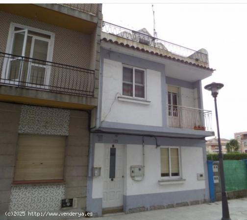  CASA DE 3 PLANTAS PARA RESTAURAR EN CALLE ATRANCO 24. CANGAS - PONTEVEDRA 