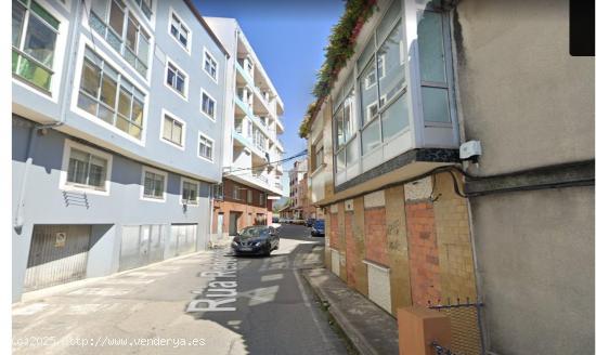 CASA UNIFAMILIAR EN CALLE REBOREDO  2 CANGAS. PONTEVEDRA - PONTEVEDRA