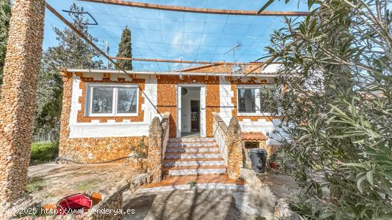 Encantadora Finca Rústica con Piscina - BALEARES