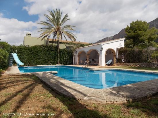  Amplia villa en Javea - Montgo - ALICANTE 