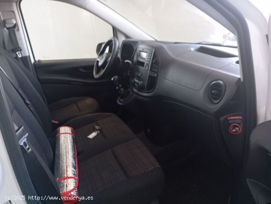 Mercedes Vito 111 FG CDI LARGA - Ponteareas