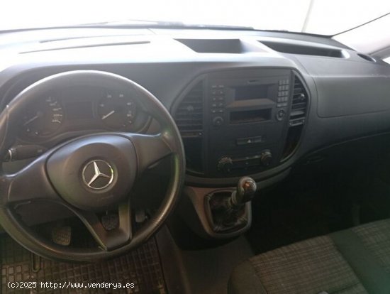 Mercedes Vito 111 FG CDI LARGA - Ponteareas