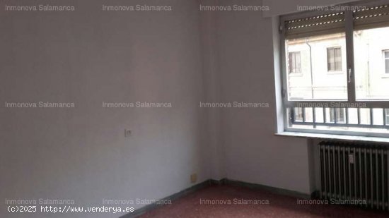 Salamanca (Centro-Avda Mirat); 4d, 2wc, SS.CC. 1100 € - Salamanca