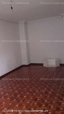 Salamanca (Centro-Avda Mirat); 4d, 2wc, SS.CC. 1100 € - Salamanca