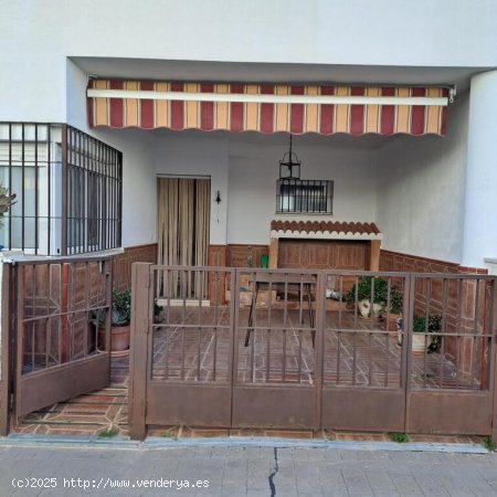  Gran vivienda adosada en el centro del Pedroso!! 