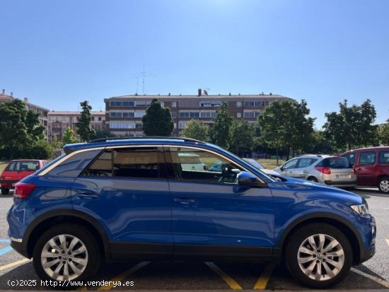 VOLKSWAGEN T-Roc en venta en Pamplona/IruÃ±a (Navarra) - Pamplona/IruÃ±a