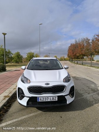  Kia Sportage 1.6 CRDi 85kW (115CV) Drive 4x2 de 2019 con 89.000 Km por 17.990 EUR. en Madrid 